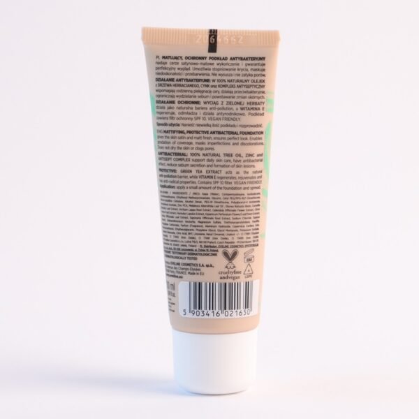 Eveline Botanic Expert Tea Tree Foundation Antibacterial Mattifying 04 Vanilla 30ml - Image 4